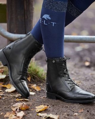 💥Teraz v -20% zľave za €69,56.🤩 Zimné jazdecké čižmy ELT Belfort – funkčnosť, štýl a pohodlie v jednom. Čižmy, ktoré...