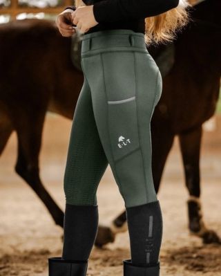 5️⃣deň🔥 Dnešný tip je pre všetkých, ktorým je stále zima! Toto je must-have. ❄️🔥 Dámske termolegíny Ella. Zateplený fleece...